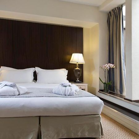 Hotel Le Pera Paris Luaran gambar
