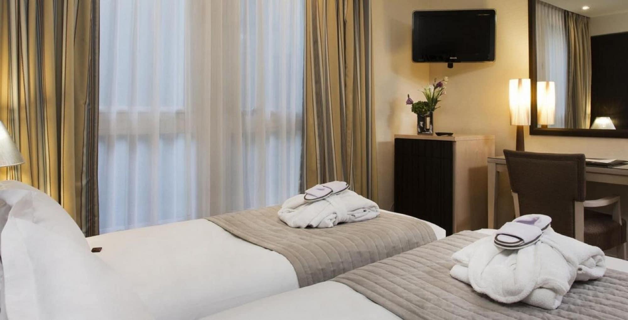 Hotel Le Pera Paris Luaran gambar