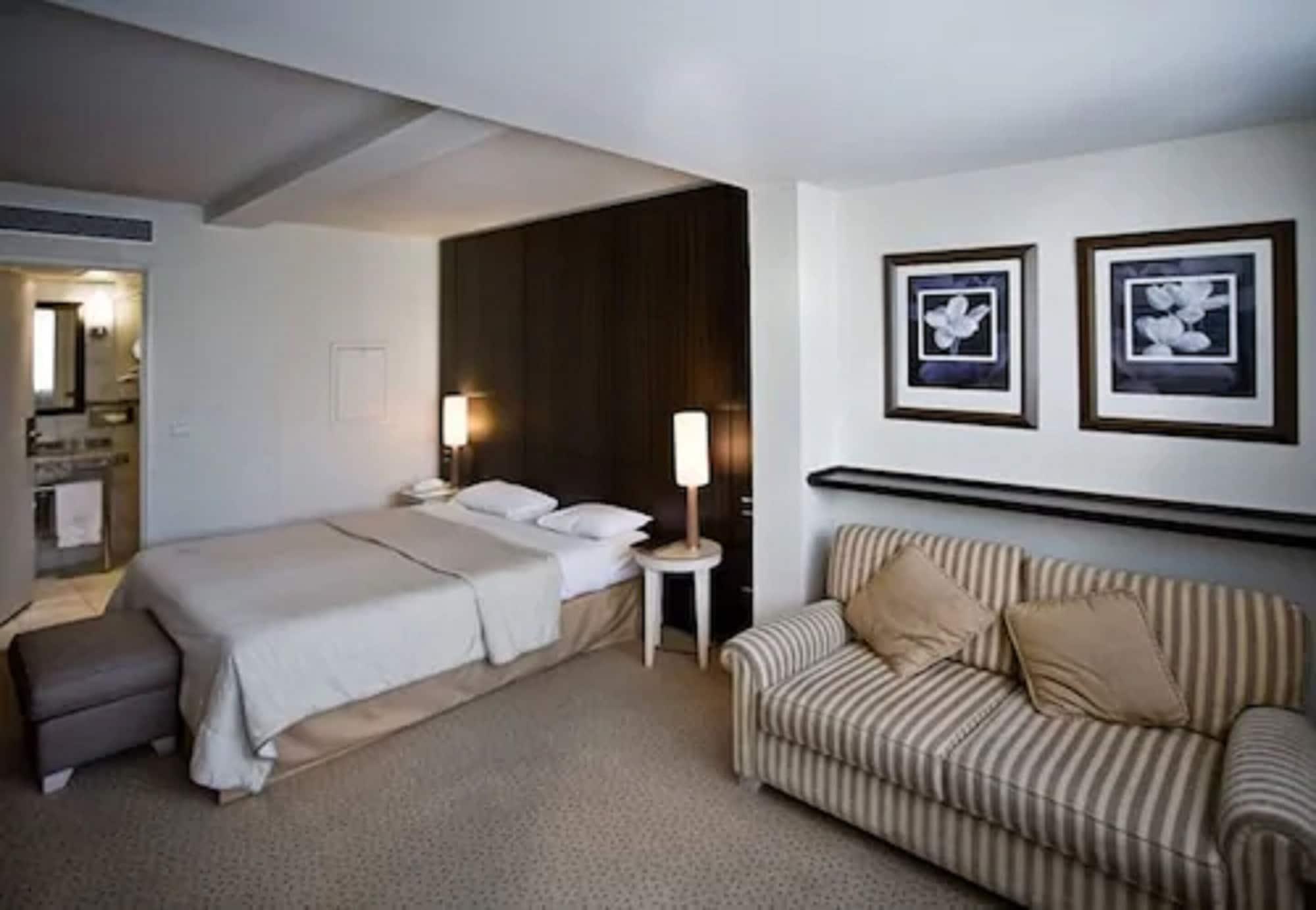 Hotel Le Pera Paris Luaran gambar