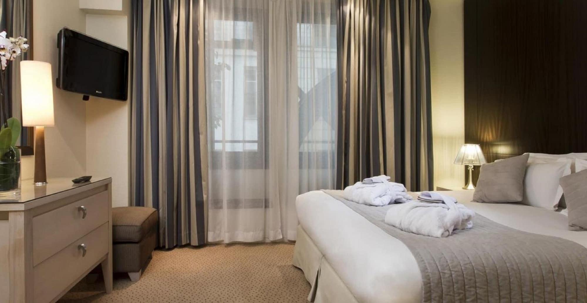 Hotel Le Pera Paris Luaran gambar