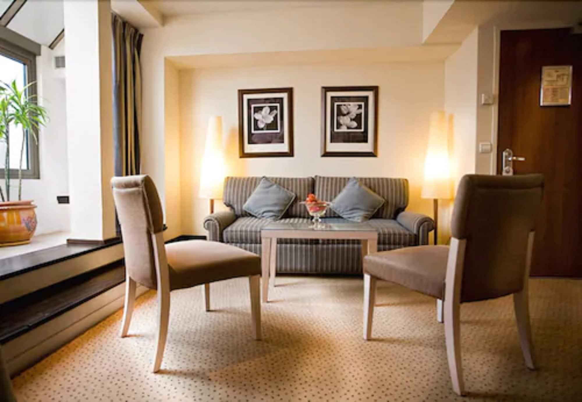 Hotel Le Pera Paris Bilik gambar