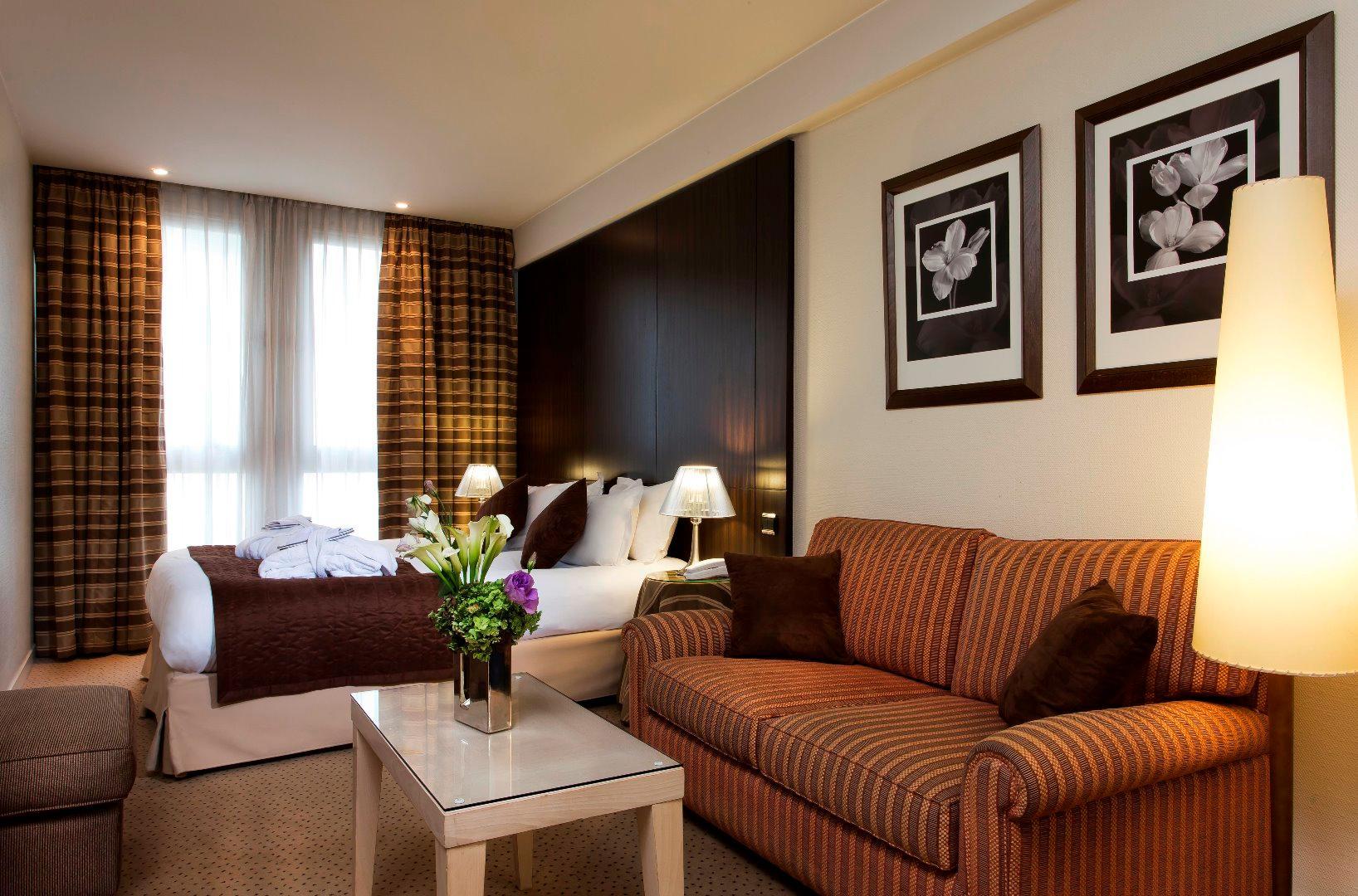 Hotel Le Pera Paris Luaran gambar
