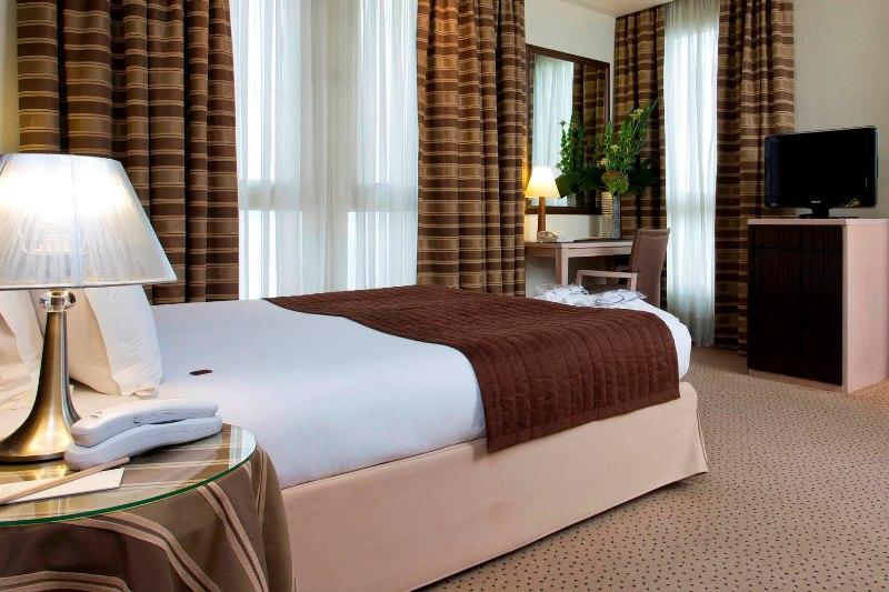 Hotel Le Pera Paris Luaran gambar