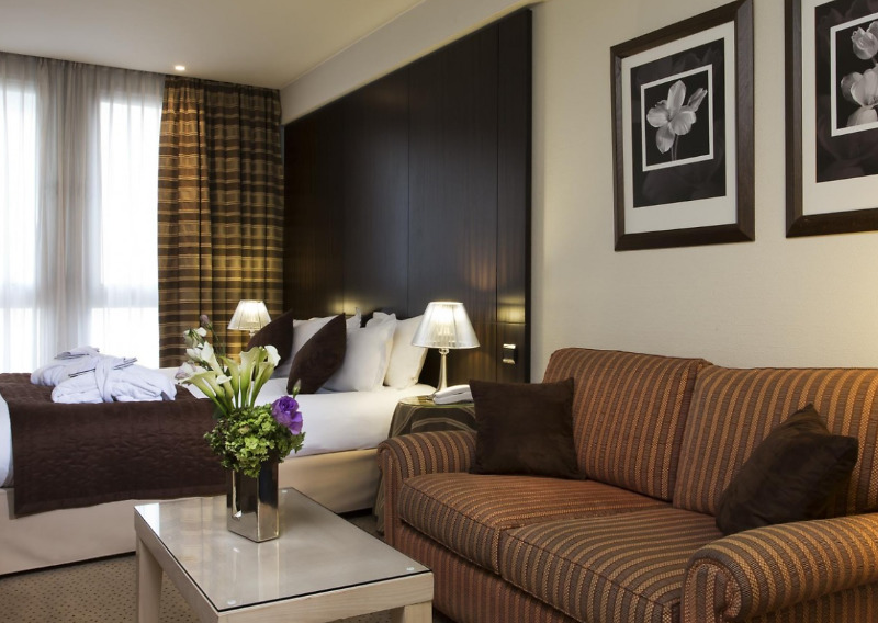 Hotel Le Pera Paris Luaran gambar