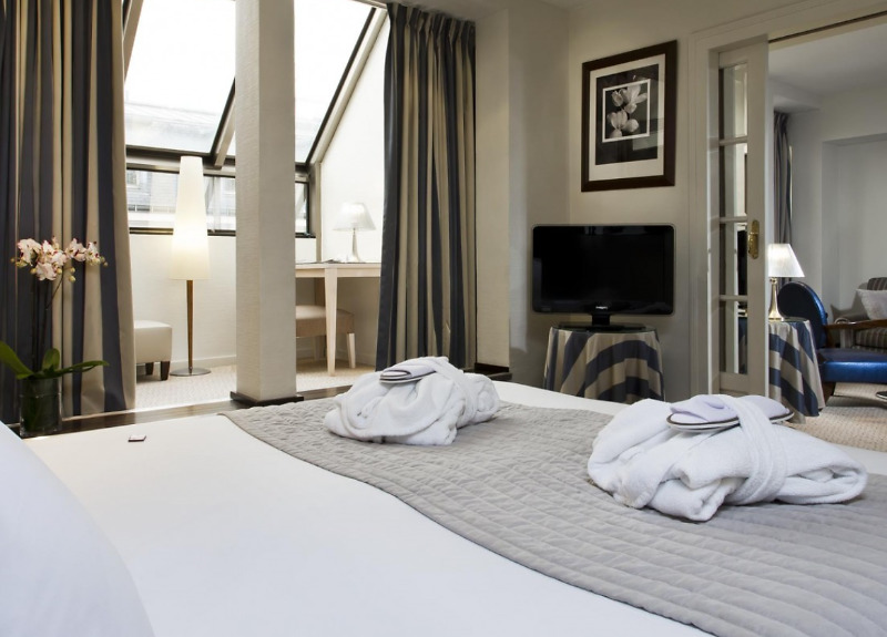 Hotel Le Pera Paris Luaran gambar