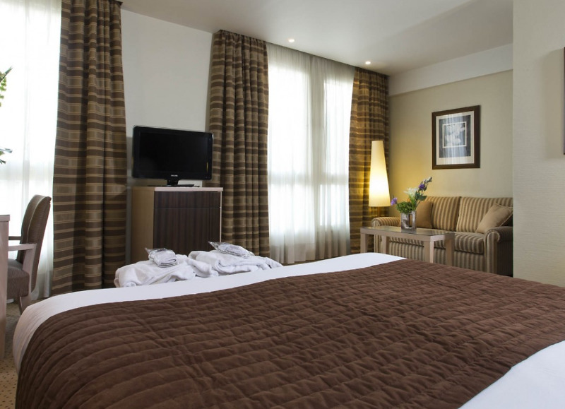 Hotel Le Pera Paris Luaran gambar