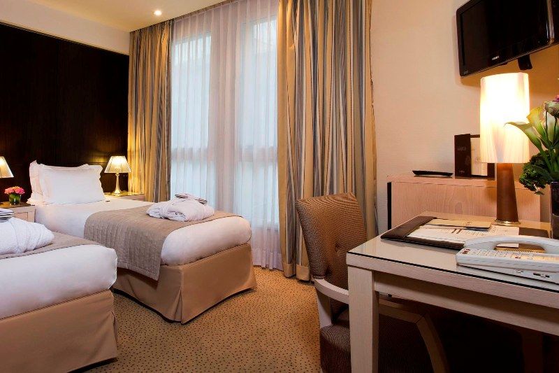 Hotel Le Pera Paris Luaran gambar