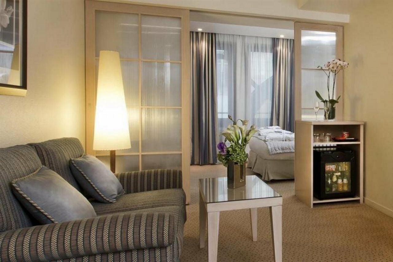 Hotel Le Pera Paris Luaran gambar